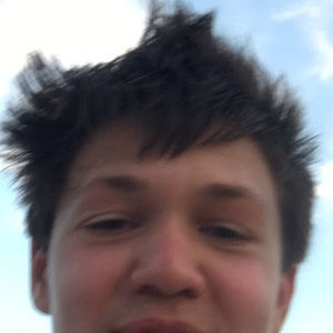 Meet your Posher, Logan